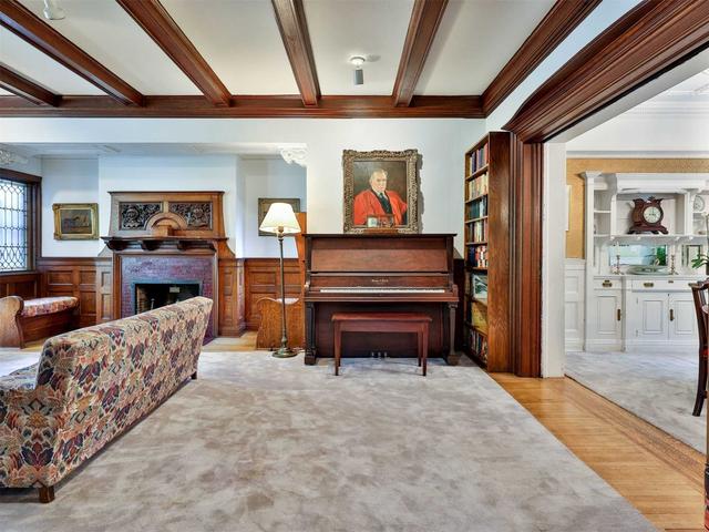11 Lamport Ave, House detached with 5 bedrooms, 4 bathrooms and 6 parking in Toronto ON | Image 32