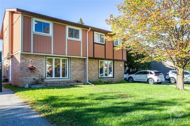 207 Mcelroy Drive, Home with 3 bedrooms, 2 bathrooms and 3 parking in Ottawa ON | Card Image