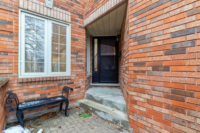 upper - 2053 Brays Lane, House attached with 3 bedrooms, 3 bathrooms and 3 parking in Oakville ON | Image 28