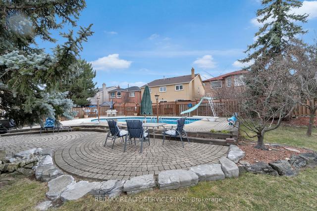 18 Nevada Crt, House detached with 5 bedrooms, 3 bathrooms and 6 parking in Brampton ON | Image 28