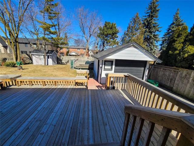15 Theodore Dr, House detached with 3 bedrooms, 1 bathrooms and 5 parking in Mississauga ON | Image 24
