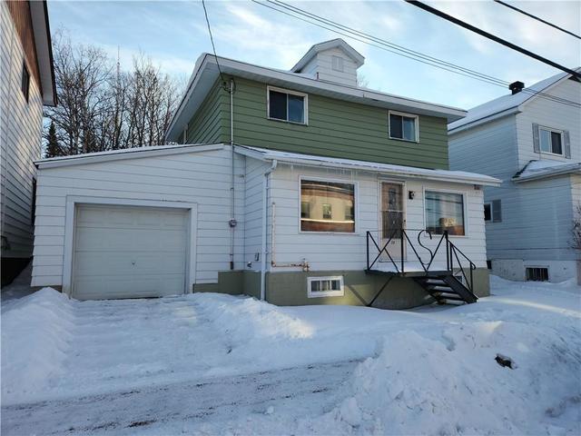 58 Fourth Avenue, House detached with 3 bedrooms, 1 bathrooms and null parking in Timmins ON | Image 4