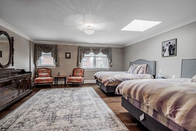 46 Stormont Ave, House detached with 6 bedrooms, 6 bathrooms and 5 parking in Toronto ON | Image 15
