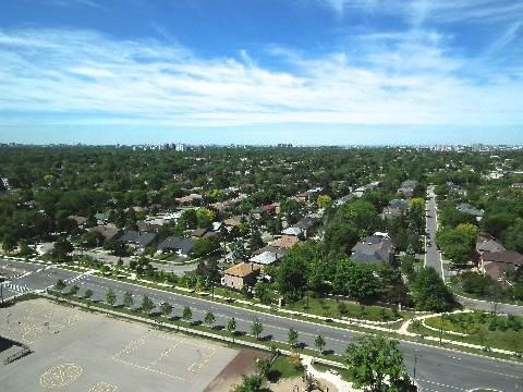 lph5 - 23 Lorraine Dr, Condo with 2 bedrooms, 2 bathrooms and 1 parking in Toronto ON | Image 7
