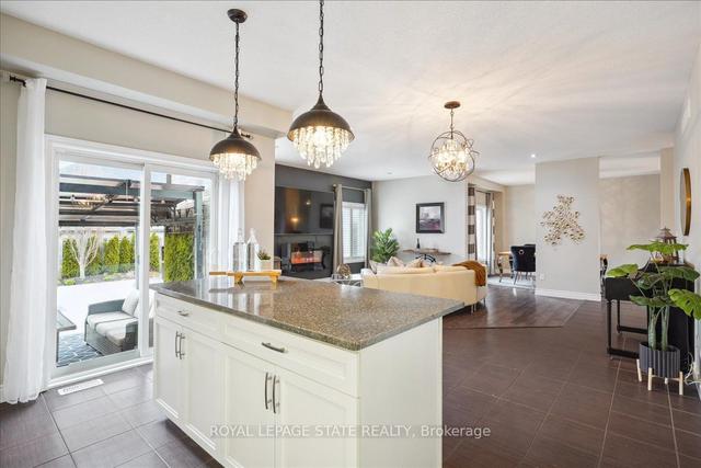 90 Marriott Pl, House detached with 5 bedrooms, 4 bathrooms and 4 parking in Brant ON | Image 6