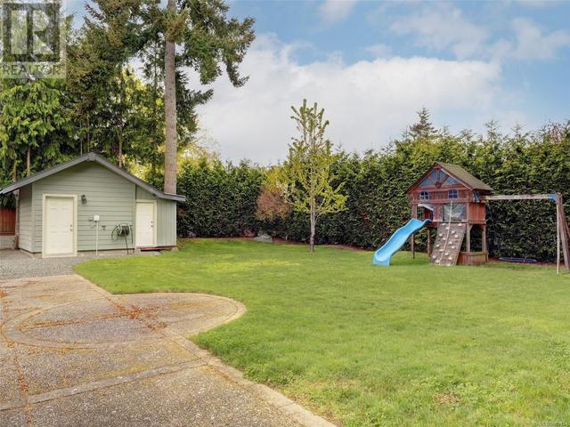 740 Rockheights Ave, House detached with 4 bedrooms, 4 bathrooms and 5 parking in Esquimalt BC | Image 26