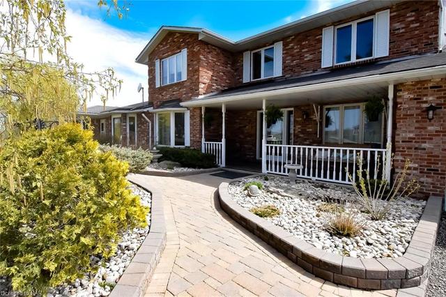6420 Elcho Road, House detached with 9 bedrooms, 5 bathrooms and 12 parking in West Lincoln ON | Image 6