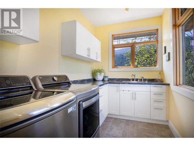 2388 Lawrence Road, House detached with 3 bedrooms, 2 bathrooms and 20 parking in North Okanagan D BC | Image 38