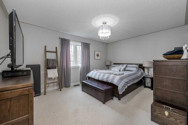1 Boyd Cres, House detached with 3 bedrooms, 2 bathrooms and 8 parking in Oro Medonte ON | Image 4