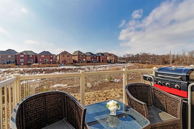 11 - 384 Arctic Red Dr, House attached with 4 bedrooms, 4 bathrooms and 2 parking in Oshawa ON | Image 15