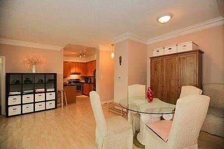 lph 05 - 7 Lorraine Dr, Condo with 3 bedrooms, 2 bathrooms and 1 parking in Toronto ON | Image 2