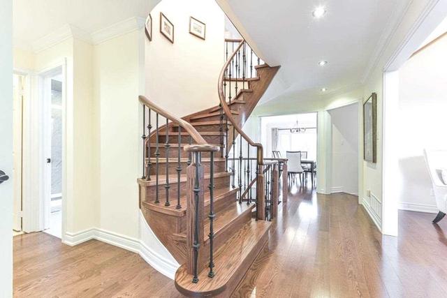 48 Ellingwood Crt, House detached with 4 bedrooms, 4 bathrooms and 6 parking in Markham ON | Image 7