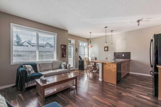 10 Everridge Gardens Sw, Home with 2 bedrooms, 2 bathrooms and 2 parking in Calgary AB | Image 13