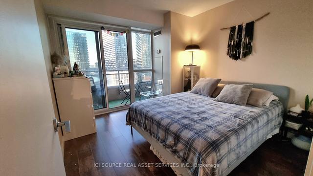 1803 - 10 Capreol Crt, Condo with 1 bedrooms, 1 bathrooms and 0 parking in Toronto ON | Image 11