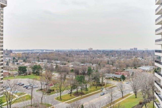 1414 - 1333 Bloor St, Condo with 2 bedrooms, 2 bathrooms and 1 parking in Mississauga ON | Image 11