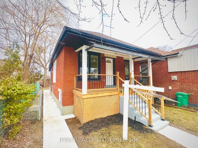 203 Beach Rd, House detached with 2 bedrooms, 2 bathrooms and 0 parking in Hamilton ON | Image 15