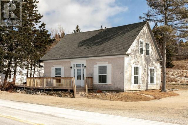 4898 Highway 329, Blandford Highway, House detached with 5 bedrooms, 3 bathrooms and null parking in Chester NS | Image 1