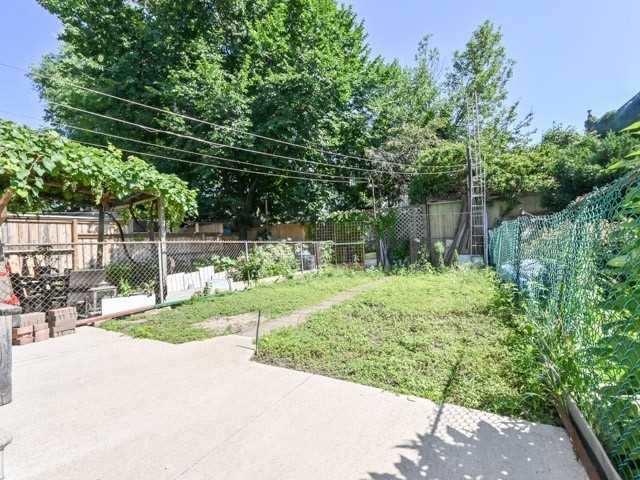 747 Richmond St W, House semidetached with 3 bedrooms, 1 bathrooms and 0 parking in Toronto ON | Image 14