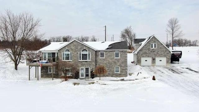 10275 County Road 2 Road, House detached with 6 bedrooms, 3 bathrooms and 10 parking in South Dundas ON | Image 1
