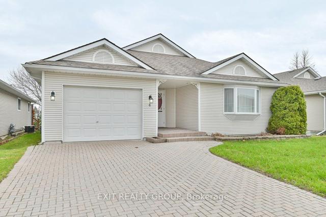 4 Monroe Crt, House detached with 2 bedrooms, 2 bathrooms and 3 parking in Prince Edward County ON | Image 1