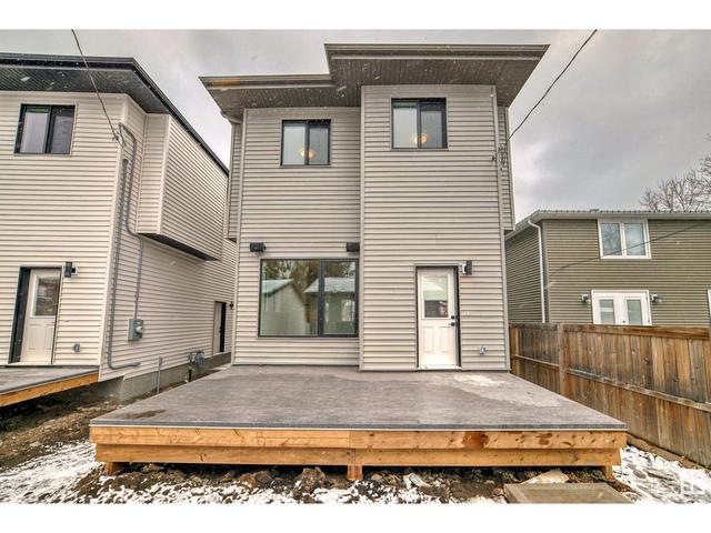8235 93a Av Nw, House detached with 3 bedrooms, 2 bathrooms and 2 parking in Edmonton AB | Image 48