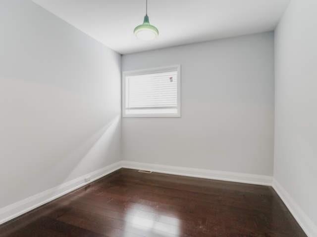 532 Jane St, House detached with 2 bedrooms, 2 bathrooms and 3 parking in Toronto ON | Image 9