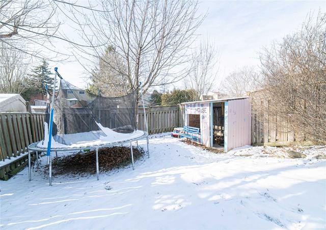 865 Gentry Cres, House attached with 3 bedrooms, 2 bathrooms and 2 parking in Oshawa ON | Image 27