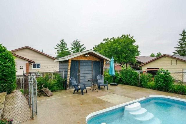 84 Dunn St, House detached with 3 bedrooms, 2 bathrooms and 5 parking in Kawartha Lakes ON | Image 21
