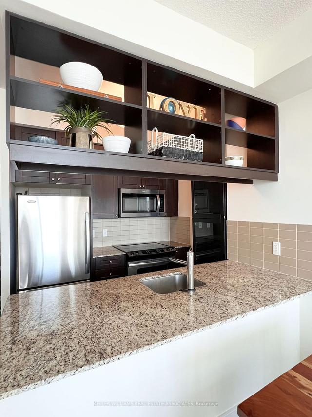 1010 - 15 Viking Lane, Condo with 1 bedrooms, 1 bathrooms and 1 parking in Toronto ON | Image 9