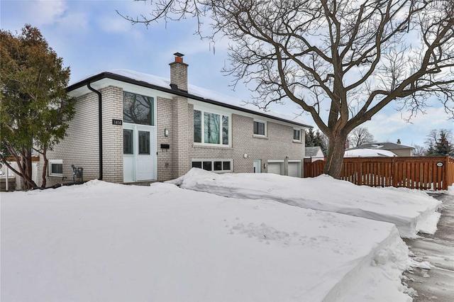1414 Tyneburn Cres, House semidetached with 3 bedrooms, 2 bathrooms and 5 parking in Mississauga ON | Image 12