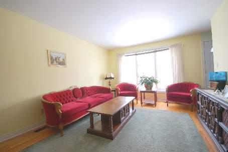 209 Anderson St, House detached with 2 bedrooms, 2 bathrooms and 5 parking in Whitby ON | Image 4
