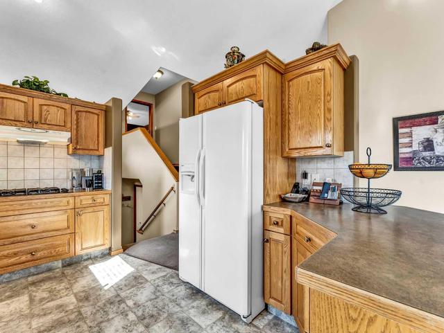 84 Sunset Crescent Sw, House detached with 4 bedrooms, 3 bathrooms and 2 parking in Medicine Hat AB | Image 12