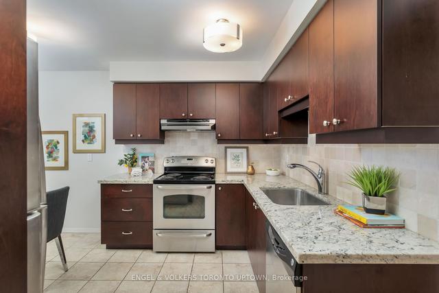 25 Stonedale Plwy, Townhouse with 3 bedrooms, 3 bathrooms and 2 parking in Toronto ON | Image 12