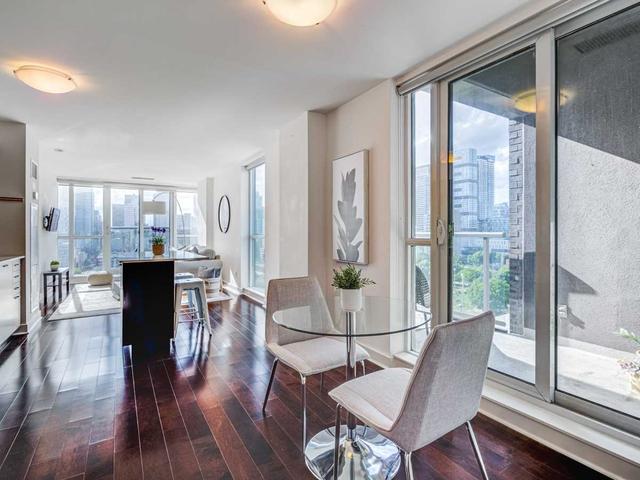 uph13 - 320 Richmond St E, Condo with 2 bedrooms, 2 bathrooms and 1 parking in Toronto ON | Image 16