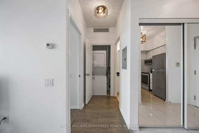 502 - 8 Hillcrest Ave, Condo with 1 bedrooms, 1 bathrooms and 1 parking in Toronto ON | Image 9