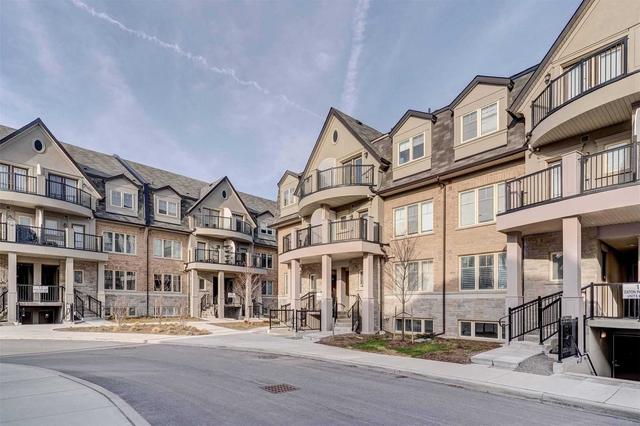 12 - 11 Eaton Park Lane, Townhouse with 2 bedrooms, 3 bathrooms and 1 parking in Toronto ON | Image 1