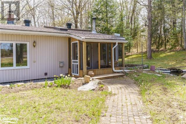 1038 East Bay Road, House detached with 2 bedrooms, 1 bathrooms and 2 parking in Muskoka Lakes ON | Image 12