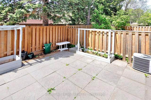 6 Renata Royal Way, Townhouse with 3 bedrooms, 3 bathrooms and 2 parking in Toronto ON | Image 16