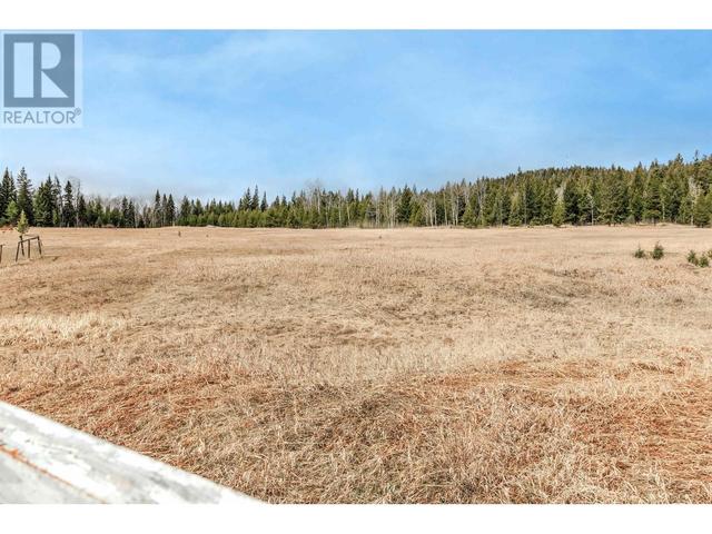 6411 Little Fort Hwy 24, House detached with 4 bedrooms, 2 bathrooms and null parking in Cariboo L BC | Image 4