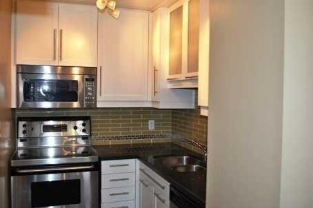 18 - 280 Sherbourne St, Condo with 3 bedrooms, 3 bathrooms and 1 parking in Toronto ON | Image 2