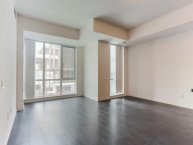 Th12 - 5168 Yonge St, Townhouse with 3 bedrooms, 4 bathrooms and 2 parking in Toronto ON | Image 2