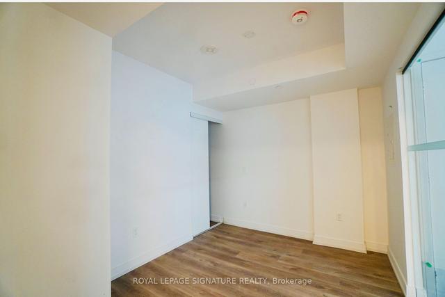 325 - 1 Jarvis St, Condo with 1 bedrooms, 1 bathrooms and 0 parking in Hamilton ON | Image 2