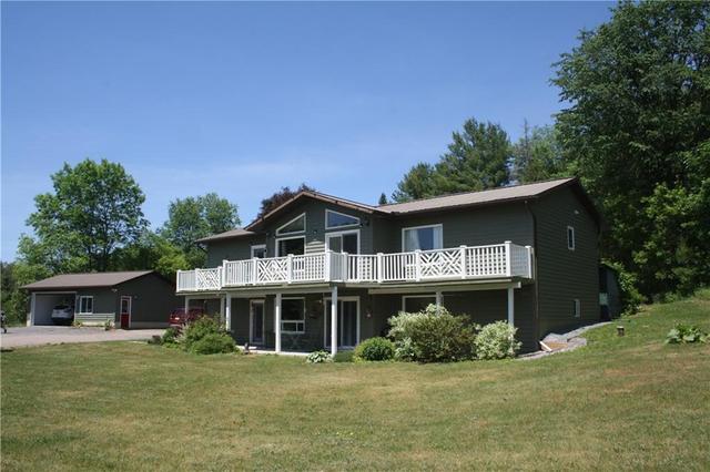 2988 Calabogie Road, House detached with 3 bedrooms, 4 bathrooms and 10 parking in Greater Madawaska ON | Image 30