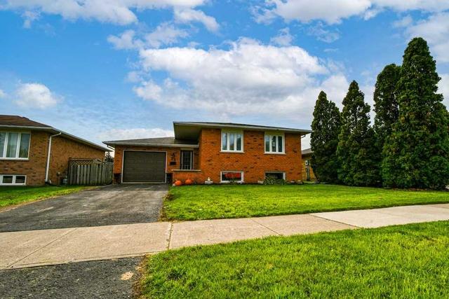 23 Madill Cres, House detached with 3 bedrooms, 2 bathrooms and 5 parking in Kawartha Lakes ON | Image 12