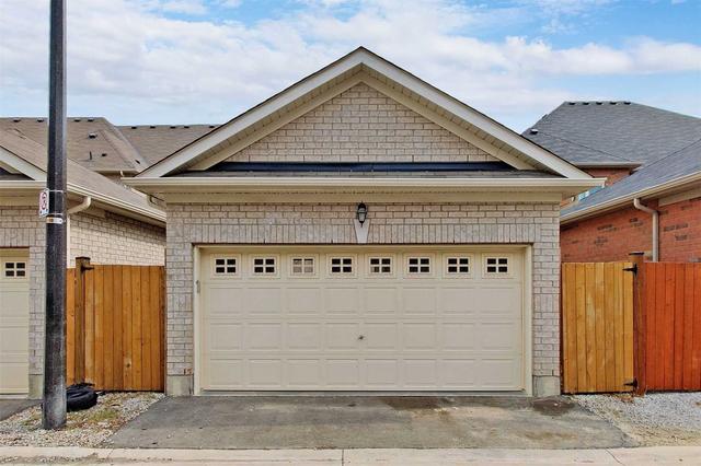 38 Ledger Point Cres, House attached with 3 bedrooms, 3 bathrooms and 3 parking in Brampton ON | Image 23