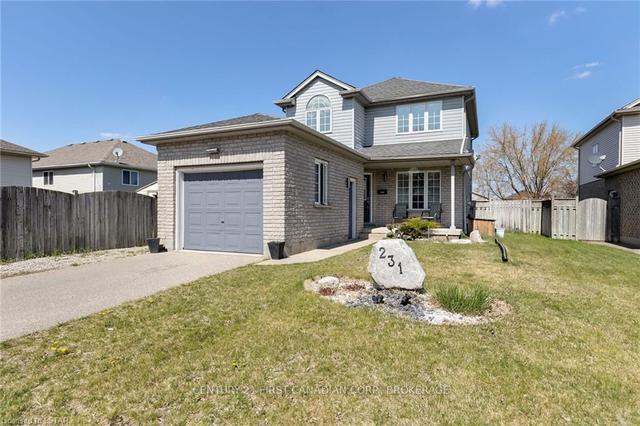 231 Parkview Dr, House detached with 3 bedrooms, 3 bathrooms and 3 parking in Strathroy Caradoc ON | Image 1