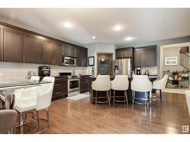 710 Adams Wy Sw, House detached with 3 bedrooms, 2 bathrooms and null parking in Edmonton AB | Image 6