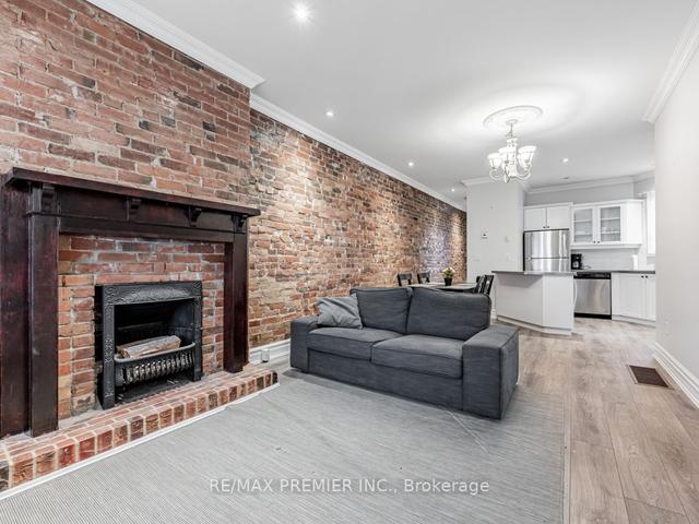 10 St Annes Rd, House semidetached with 4 bedrooms, 3 bathrooms and 0 parking in Toronto ON | Image 27