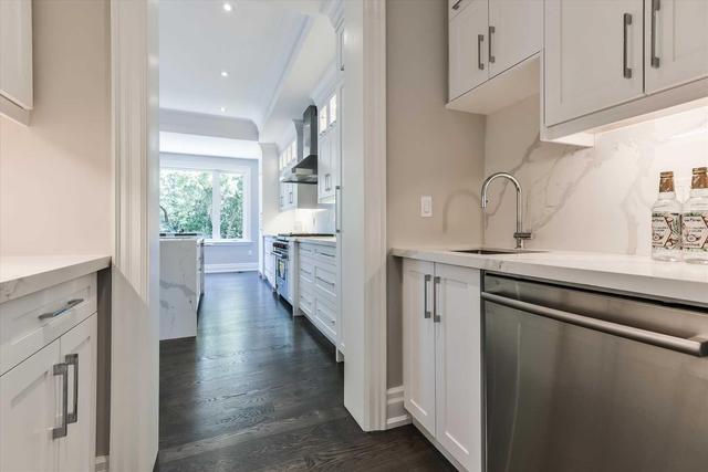 95 Burncrest Dr, House detached with 4 bedrooms, 6 bathrooms and 2 parking in Toronto ON | Image 8