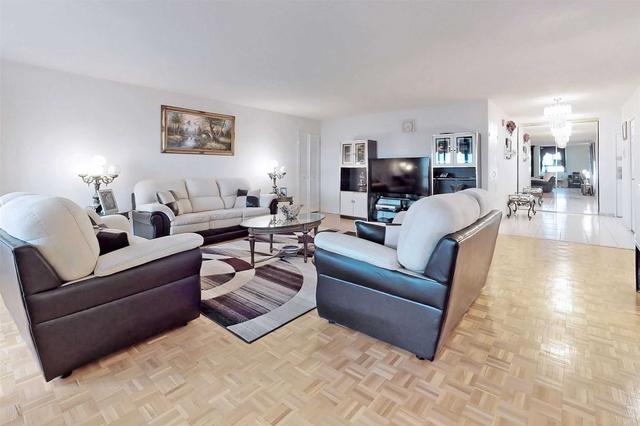 3501 - 3 Massey Sq, Condo with 3 bedrooms, 2 bathrooms and 2 parking in Toronto ON | Image 37